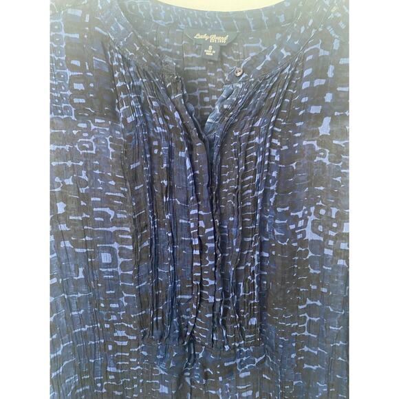 LUCKY BRAND PLEATED PRINT TOP BLUE/MULTI SEMI-SHEER SIZE SMALL - Picture 8 of 9